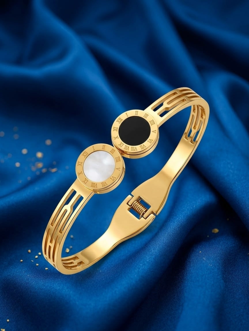 Premium  Gold Plated Butterfly & Floral Charm Bangle – Elegant Stainless Steel Bracelet for Women